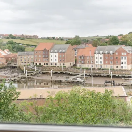 Holiday home Esk House